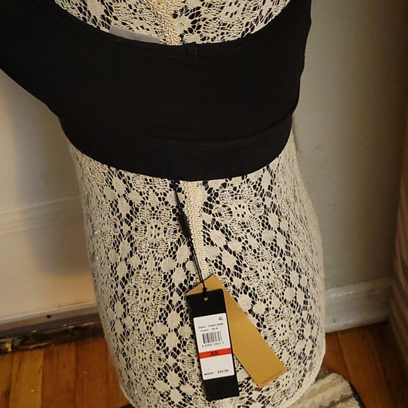 DONNAKARAN ACTIVE SPORTSBRA SIZE X S - Picture 3 of 11